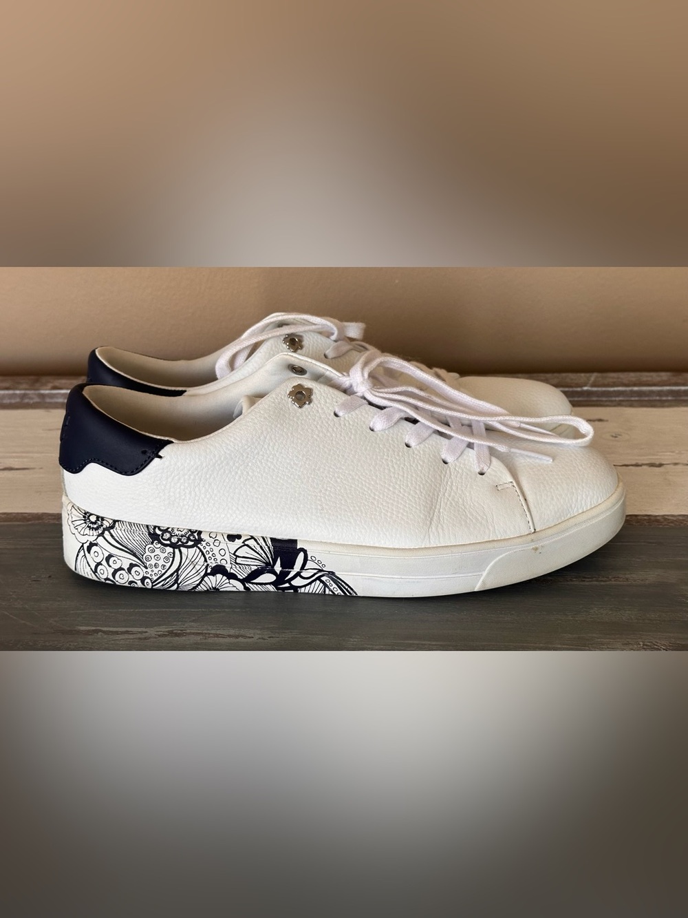 Ted Baker Vemmy Floral Platform Sneakers White Navy Womens US 10 EU 44